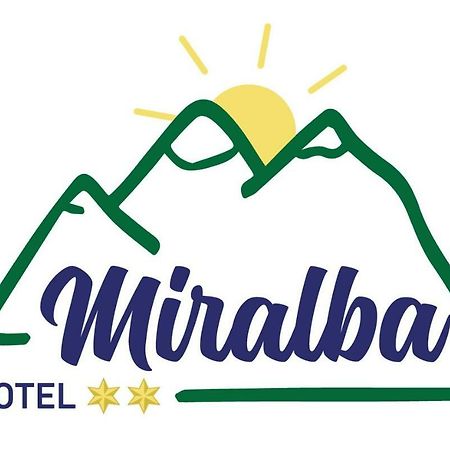 Hotel miralba Alba de los Cardaños Dış mekan fotoğraf