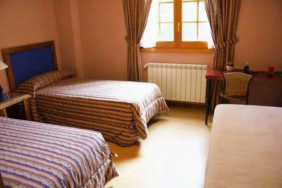 Hotel miralba Alba de los Cardaños Dış mekan fotoğraf